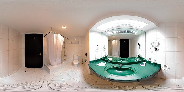 bathroom hotel sapphire golden five
