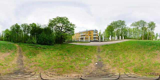 поселок Горки Ленинские отреставрированный старый дом